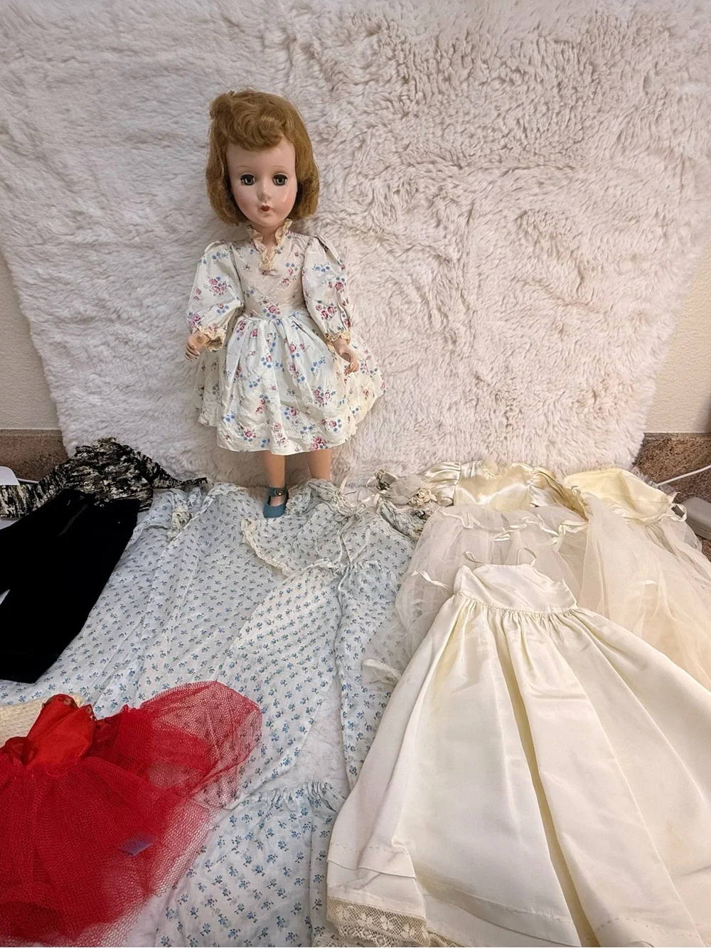 21” Vntg American Sweet Sue Doll Walker + Wedding Dress, 3 Outfits Original Case